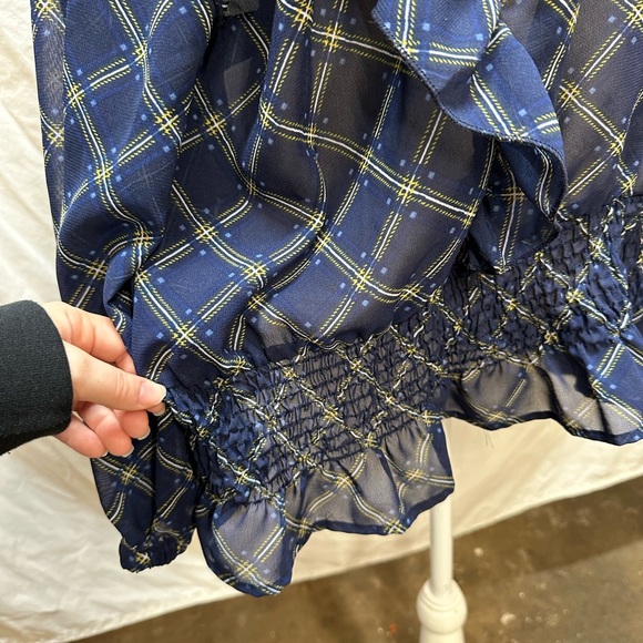 Ashley Stewart Blue and Yellow Sheer Long Sleeve Blouse Size 26/28 - Picture 5 of 12